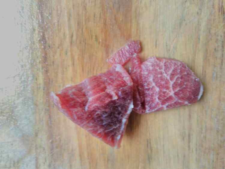 肉丝面步骤1