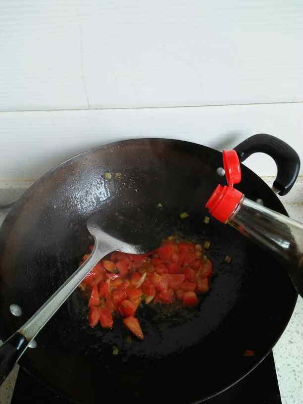 西红柿酸汤剪刀面步骤5