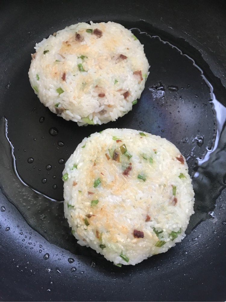 葱香米煎饼步骤5