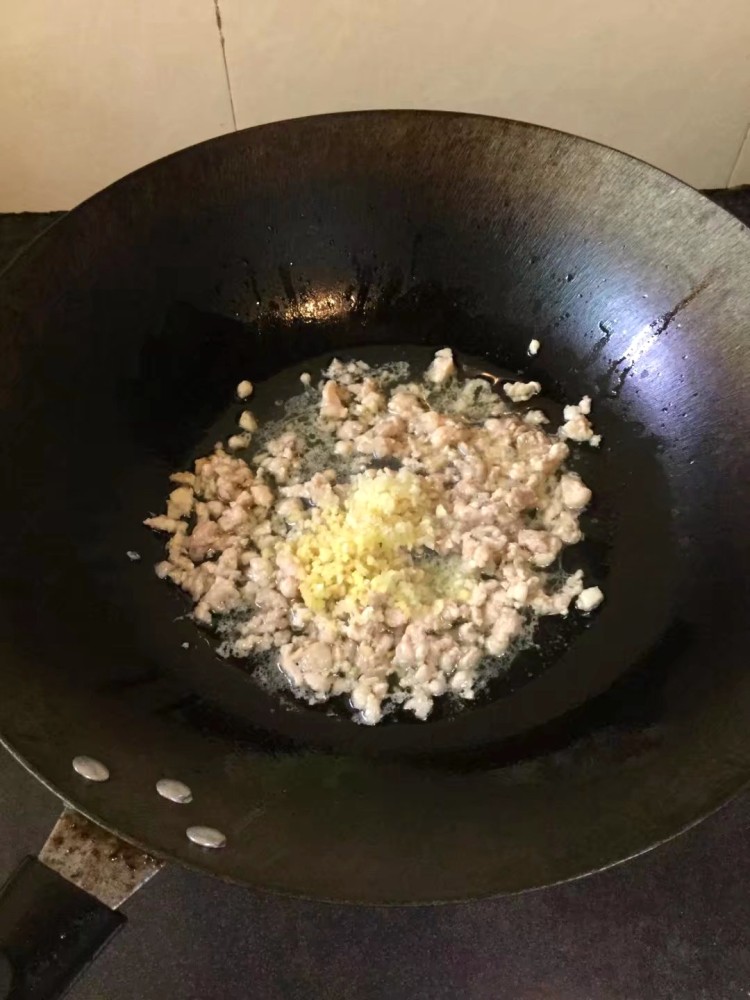 炸酱捞面步骤7