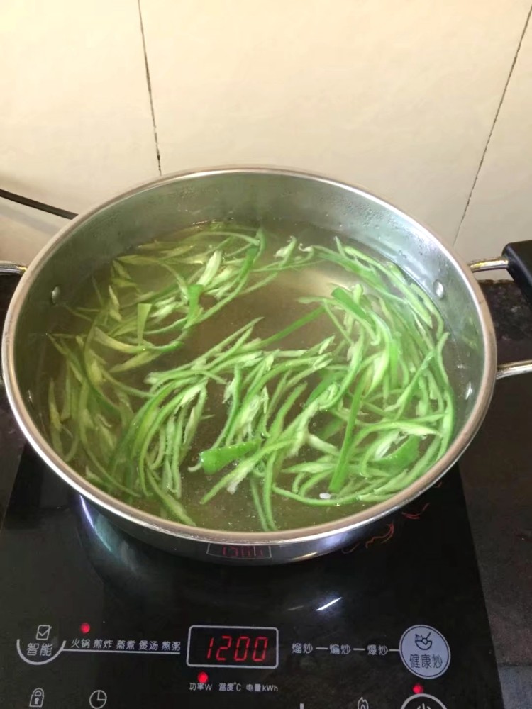 炸酱捞面步骤10