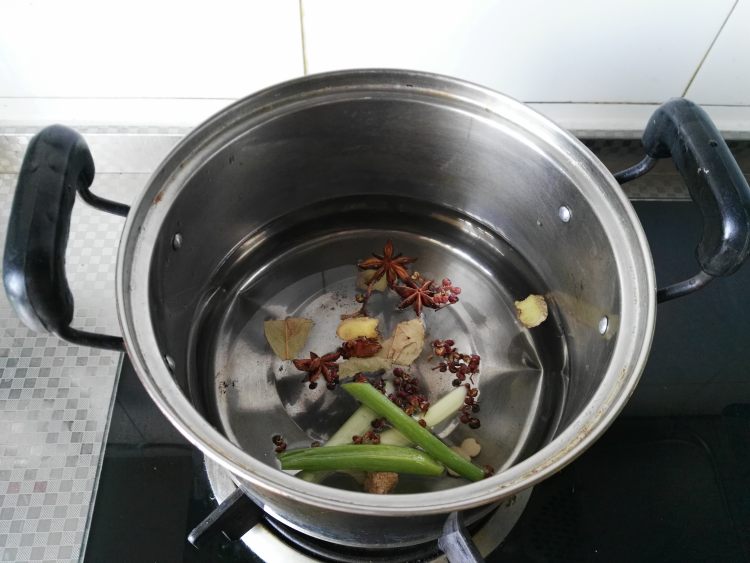口水鸡爪#盛夏餐桌#步骤2