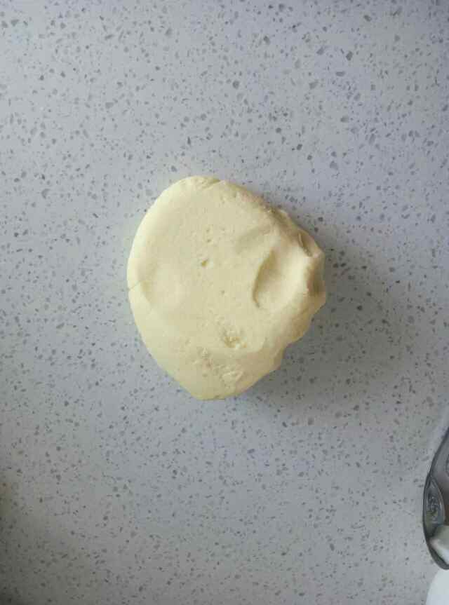 鳐鱼水晶饺步骤1