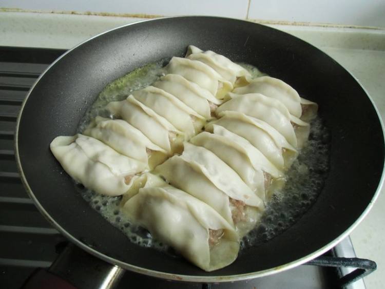 羊肉锅贴#盛夏餐桌#步骤13