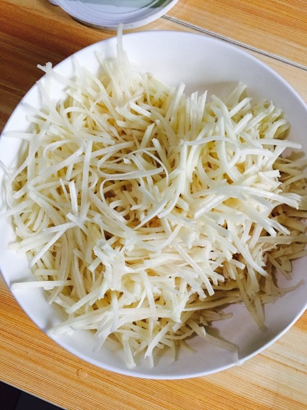 双煎土豆丝步骤2