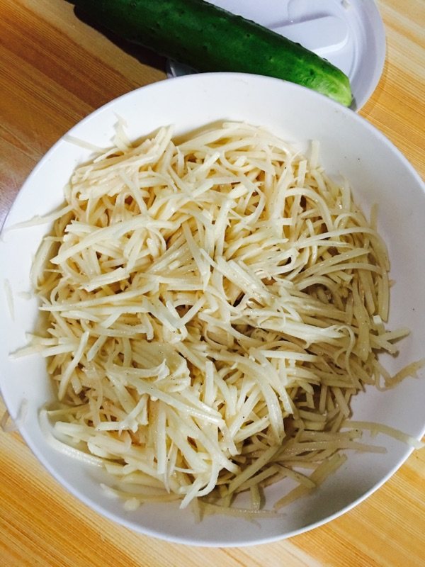 双煎土豆丝步骤6