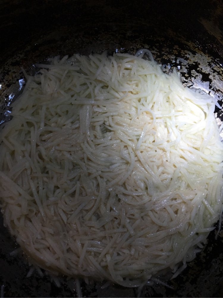 双煎土豆丝步骤7