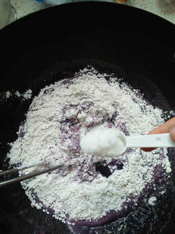 紫薯豆沙拉丝饼步骤2