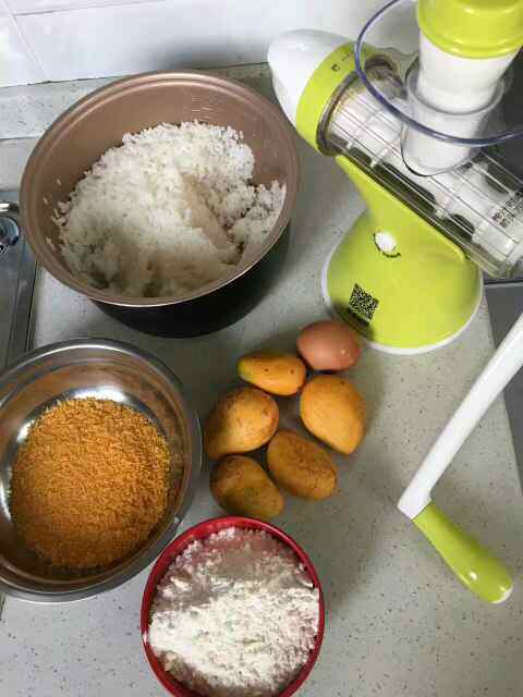 米饭芒果饼步骤1