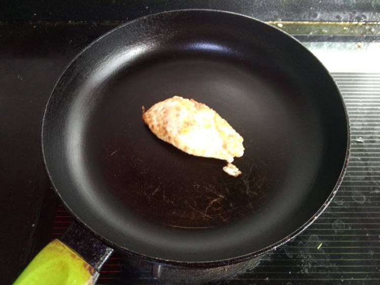 番茄鲜虾馄饨皮面汤步骤3