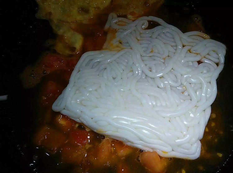 番茄鸡蛋土豆粉步骤4