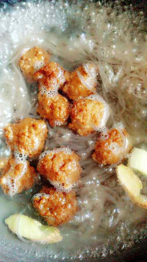 娃娃菜粉条丸子汤步骤5