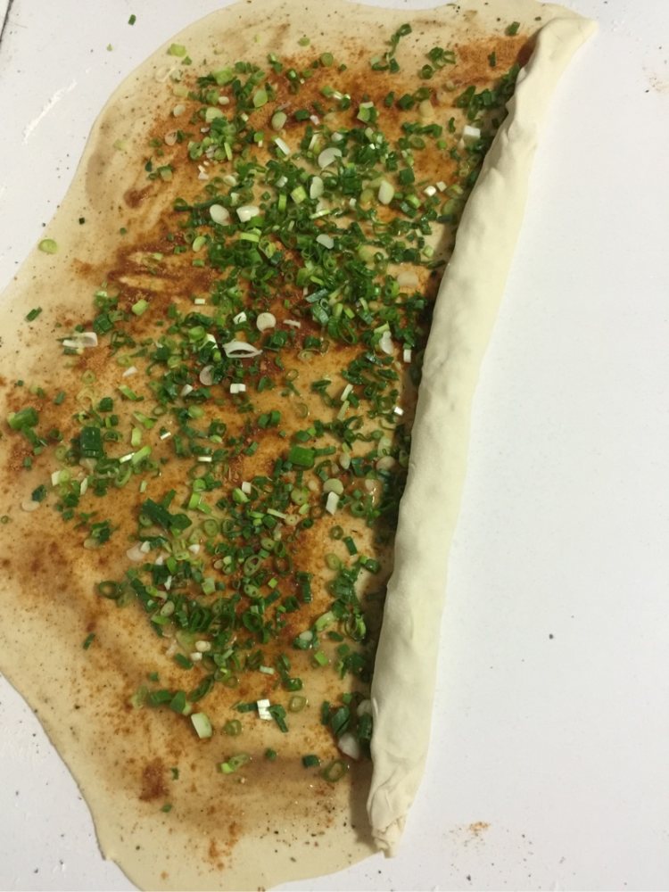 椒盐葱油饼步骤9