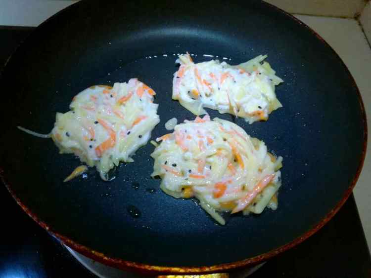 胡萝卜土豆煎饼步骤5