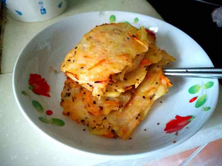 胡萝卜土豆煎饼步骤7