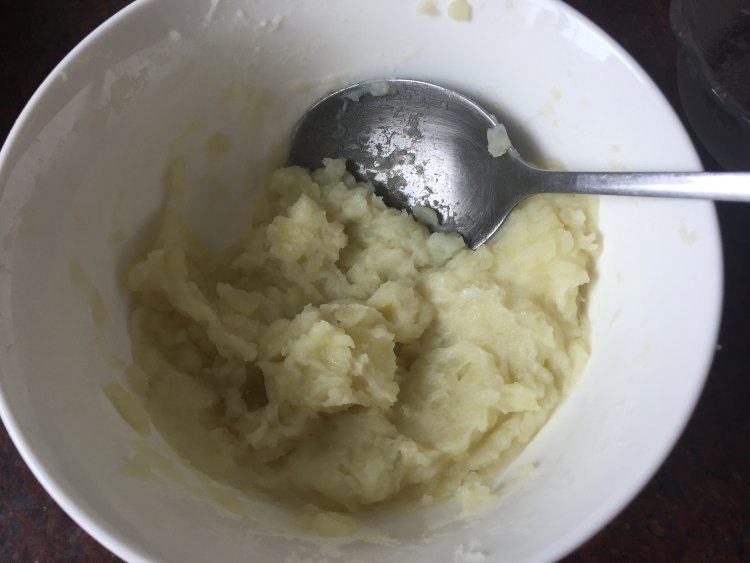 沙拉土豆茄心饼步骤5