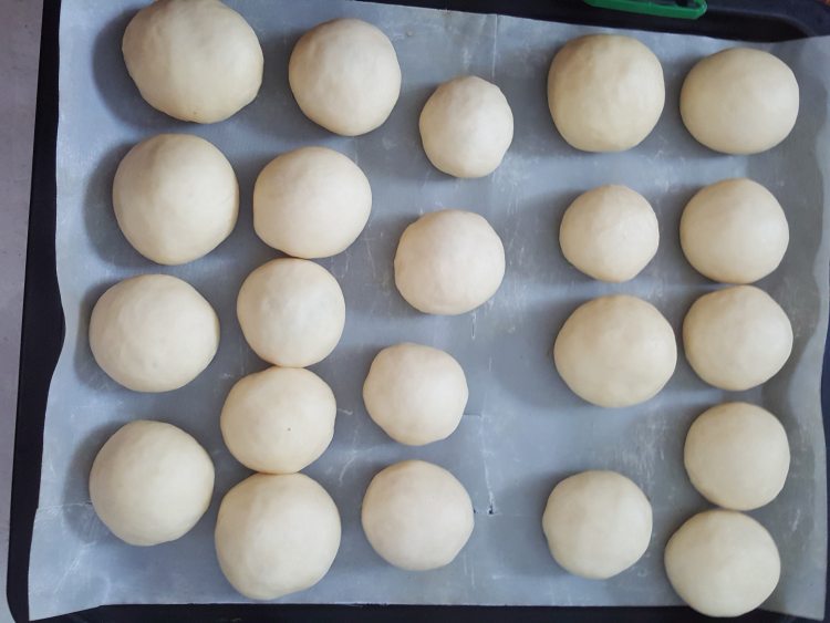 豆沙餐包步骤9