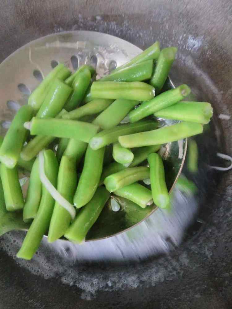 四季豆拌面步骤4
