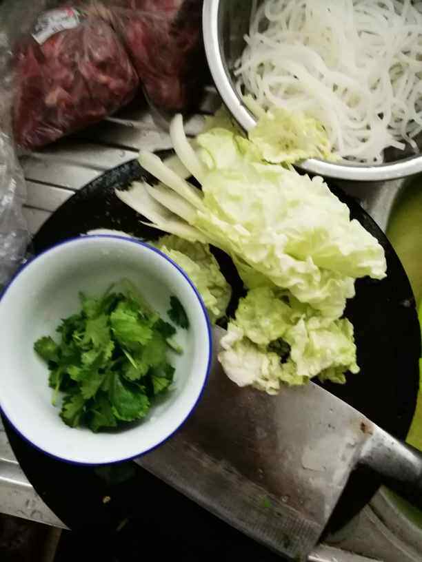 西红柿桂林米粉汤步骤2