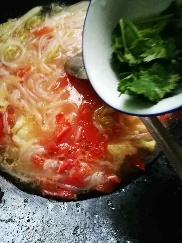 西红柿桂林米粉汤步骤7