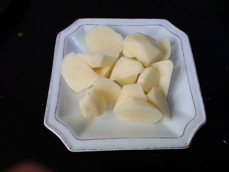 香煎土豆里脊肉步骤2