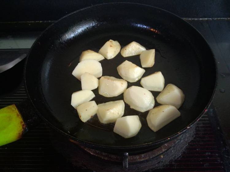 香煎土豆里脊肉步骤9
