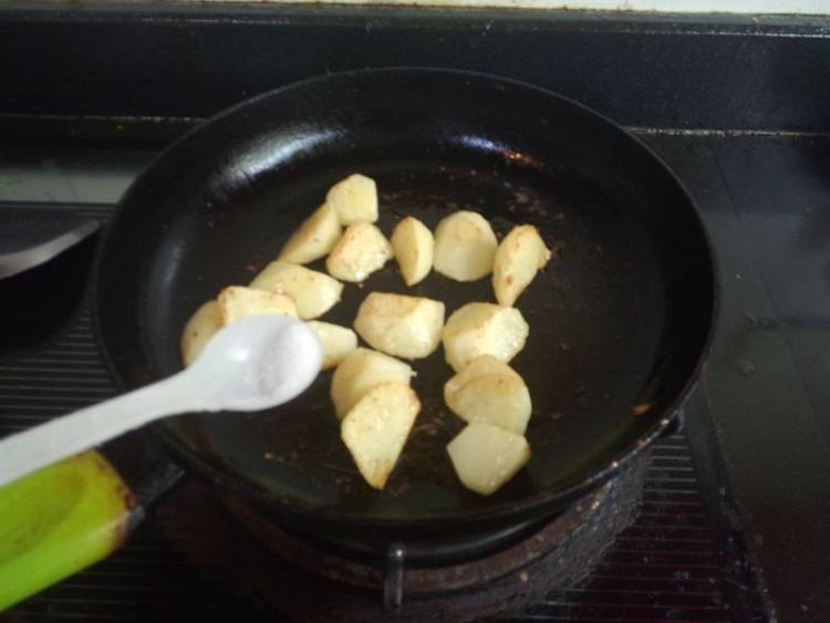 香煎土豆里脊肉步骤10