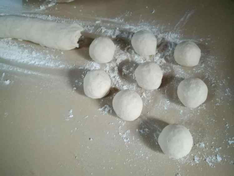 青菜盒子步骤3