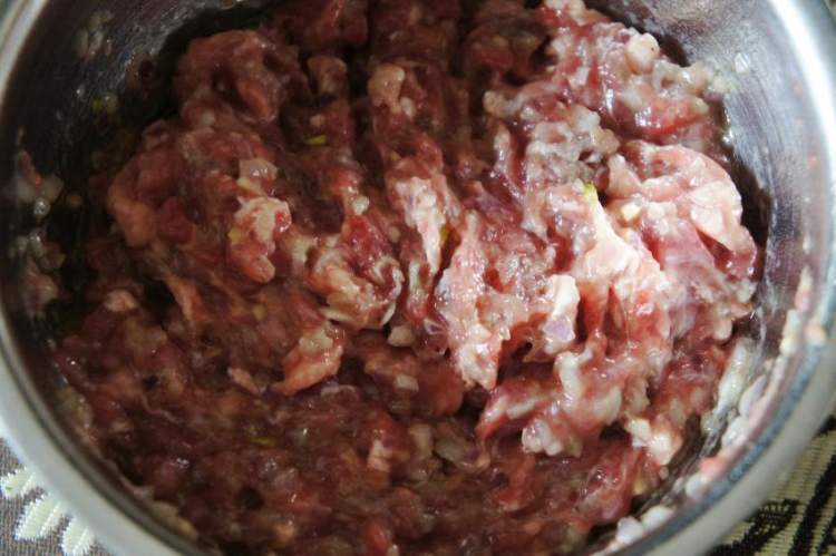 牛肉萝卜馅包子步骤5