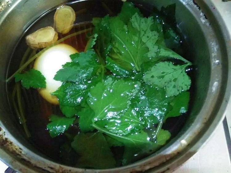 红糖艾草煮鸡蛋步骤5