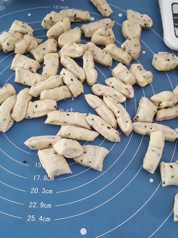 木糖醇小麻花步骤4