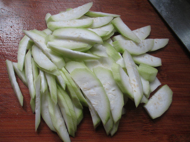 香菇夜开花汤面步骤3