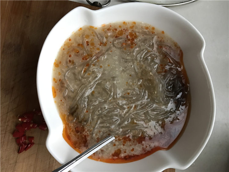 羊肉酸辣粉步骤7