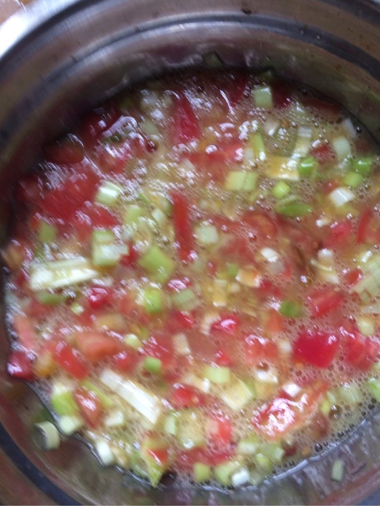 鸡蛋西红柿煎饼步骤3