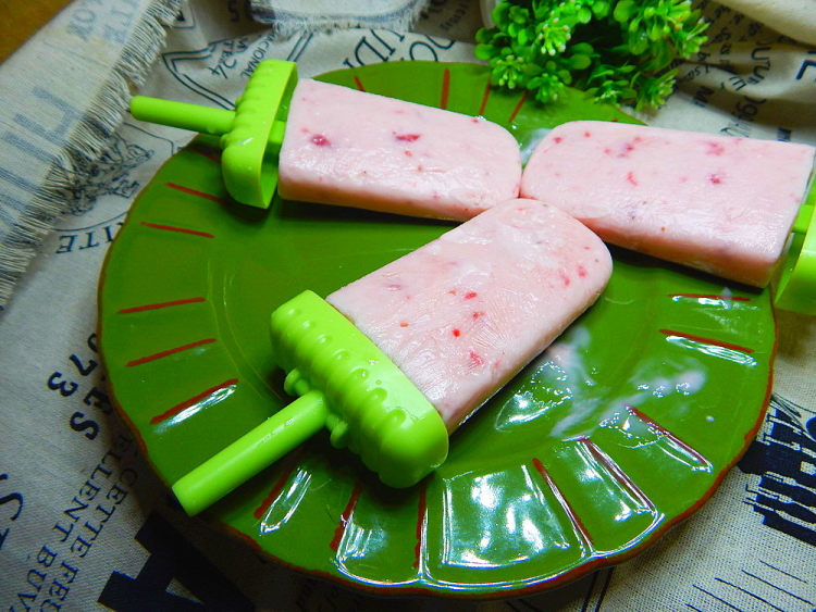 草苺酸奶冰棒步骤10