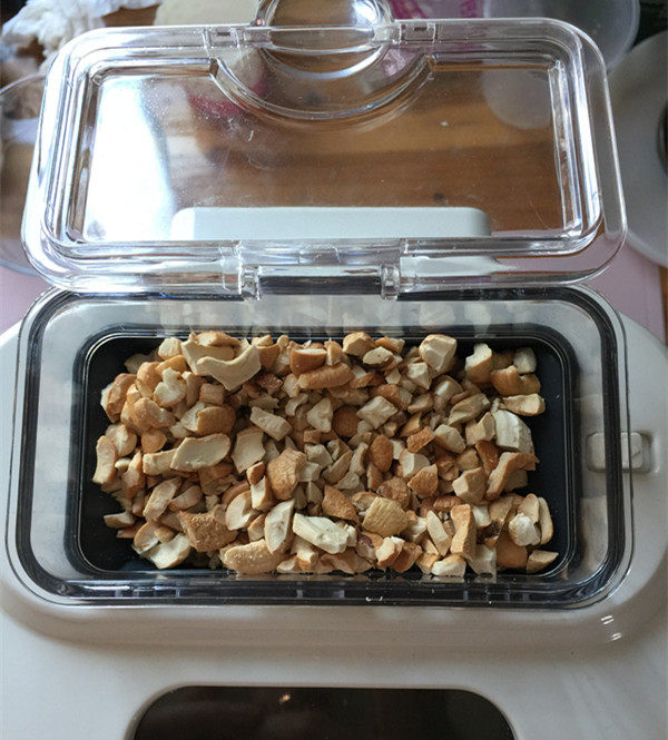 一键式腰果仁面包步骤9