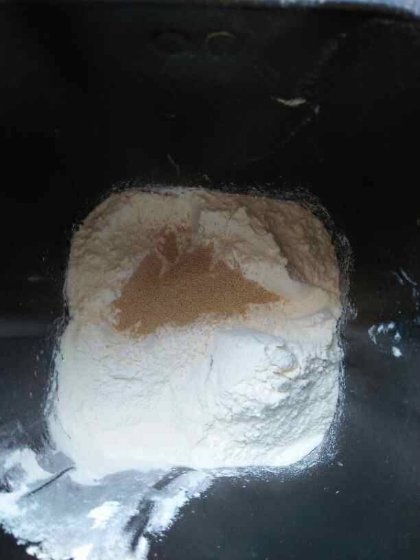 香菇肉包步骤2