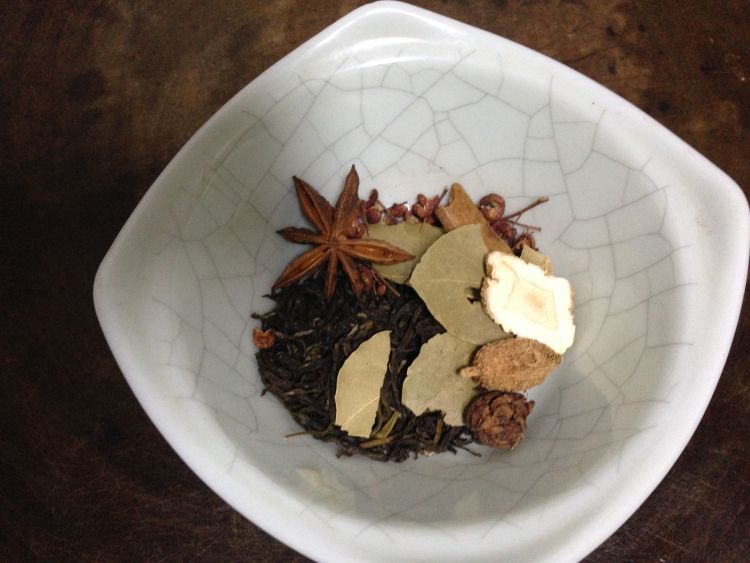 茉莉花茶卤蛋步骤1