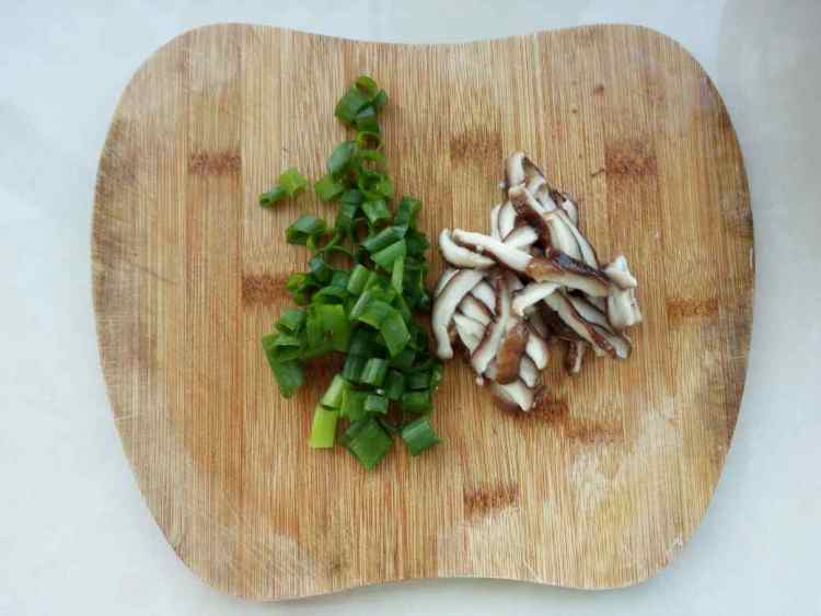 西红柿鸡蛋菠菜烩挂面步骤4