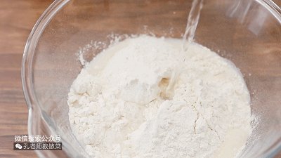 洗面版凉皮（动图食谱步骤2