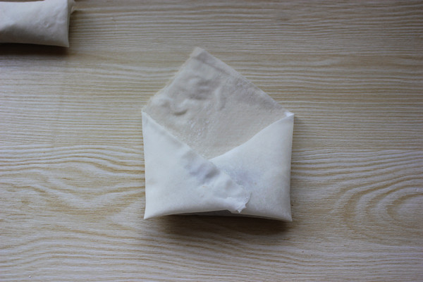 豆沙春卷步骤4