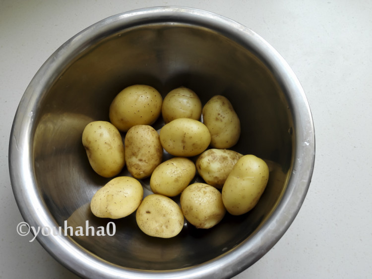 烤香菇小土豆步骤1