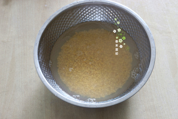 家乡绿豆肉粽子步骤4