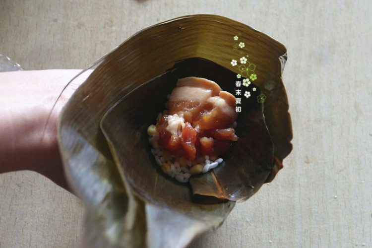 家乡绿豆肉粽子步骤12