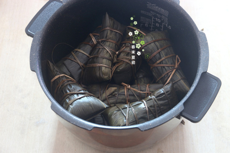 家乡绿豆肉粽子步骤16