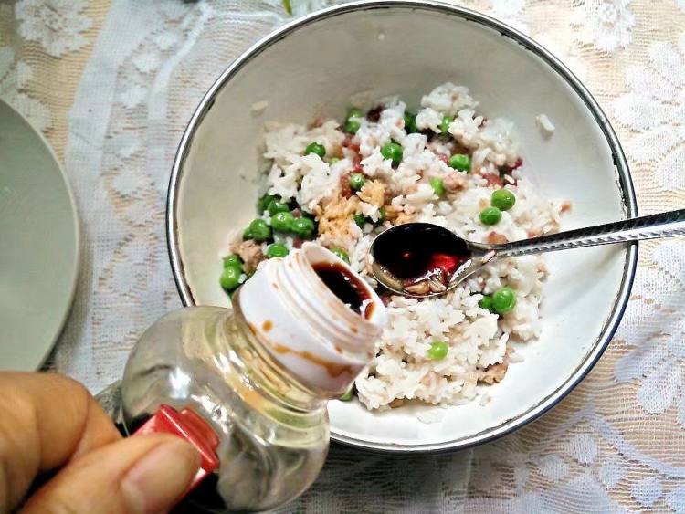 腊味豌豆烧麦步骤5