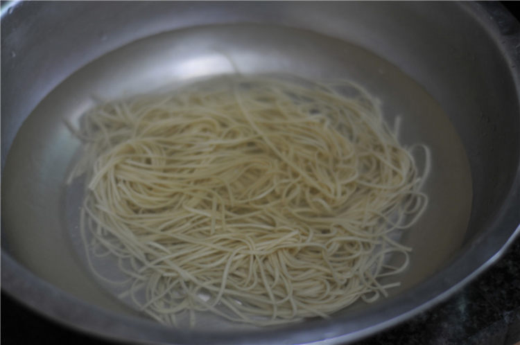 小尖角牛肉面步骤4