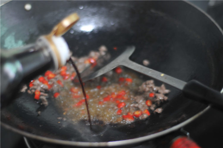 小尖角牛肉面步骤10