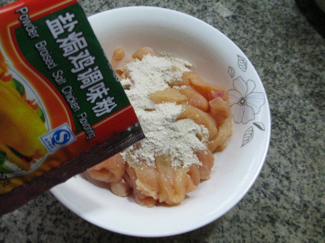盐焗鸡柳步骤4