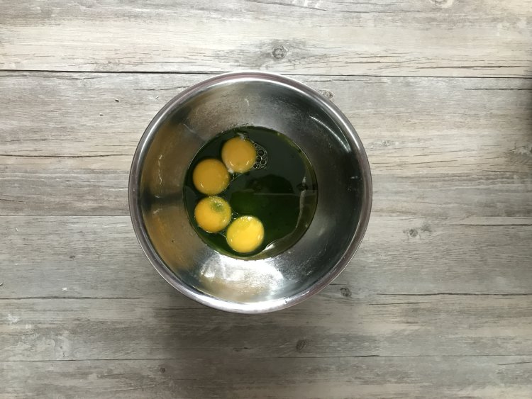 樱花草莓慕斯步骤3